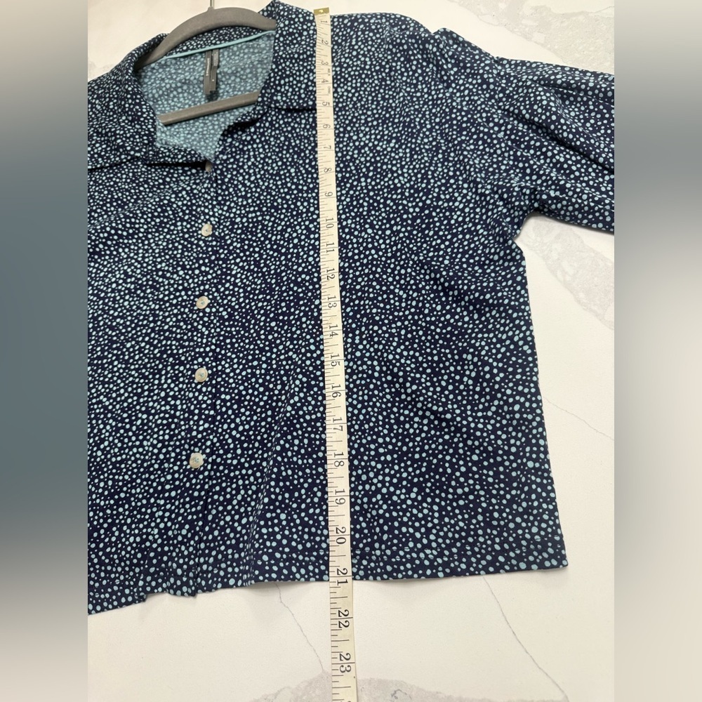 Anthropologie long sleeve button down women’s navy blue top size medium - Picture 6 of 6